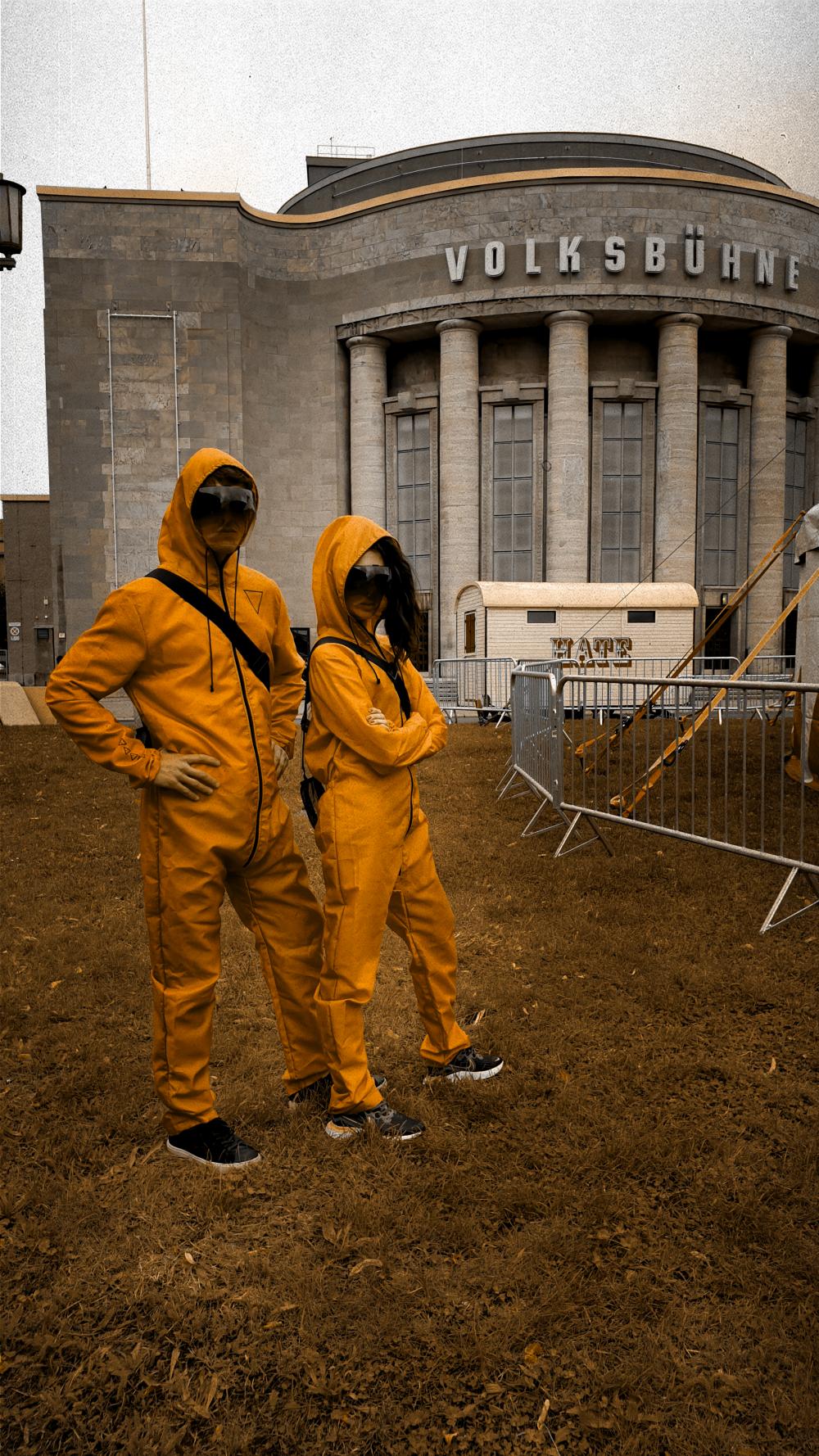 Vor der Volksbühne Berlin Vor der Volksbühne Berlin
