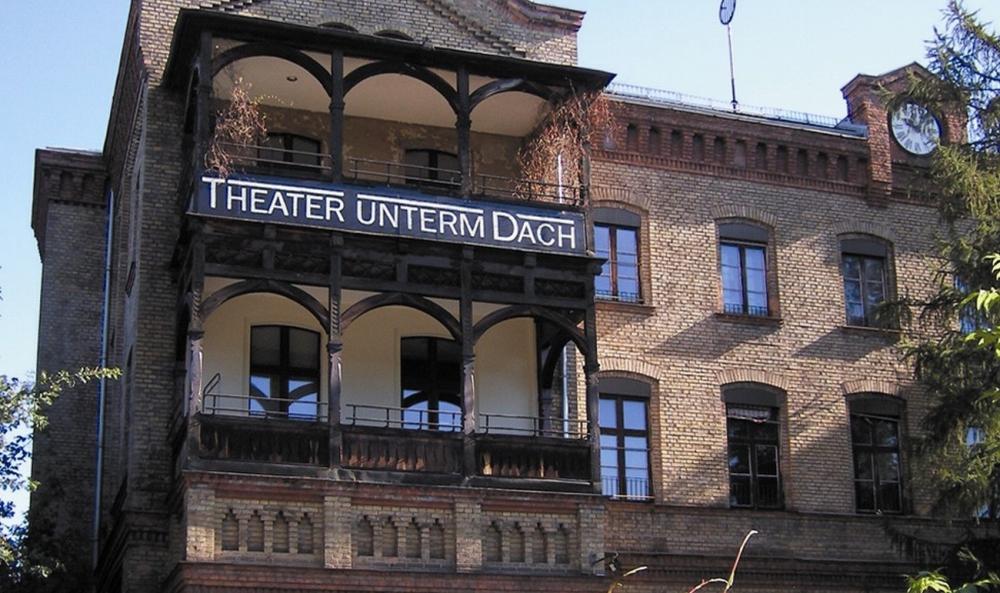 Theater unterm Dach